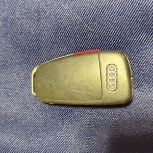 Used 2008 Audi A4 key fob